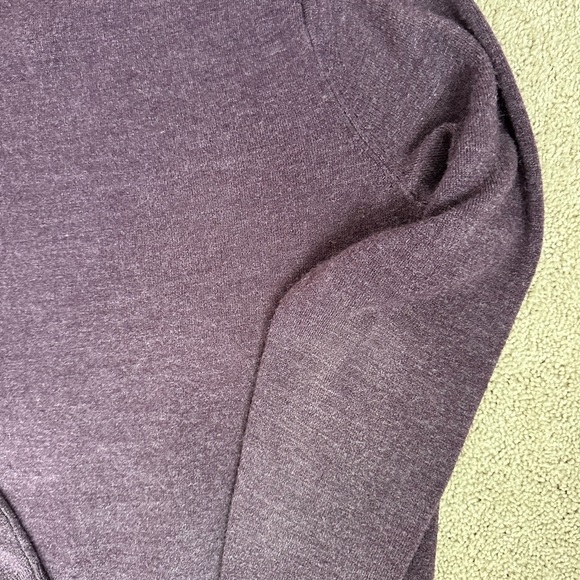 Dockers, purple, v neck sweater, size medium - Picture 6 of 6